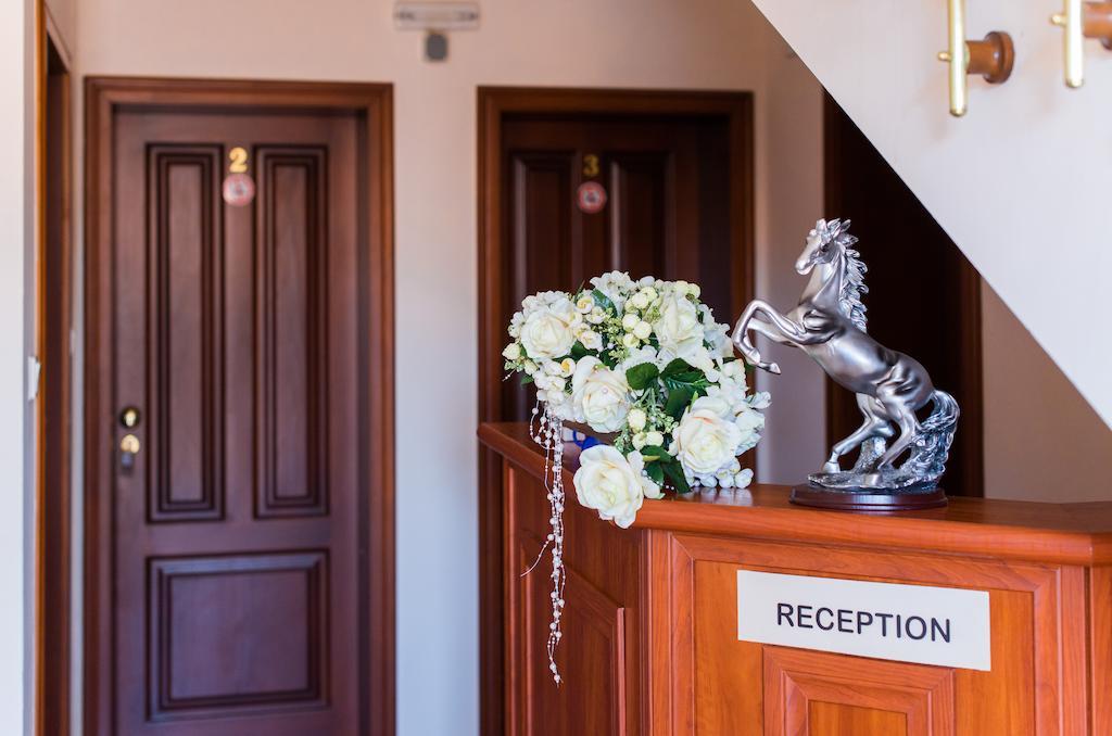 Family Hotel Elegance Arbanasi Exterior photo